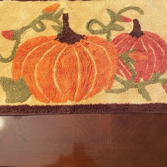 Fall/Autumn Pumpkin Rug/Mat for Bathroom/Kitchen - Picture 2 of 6